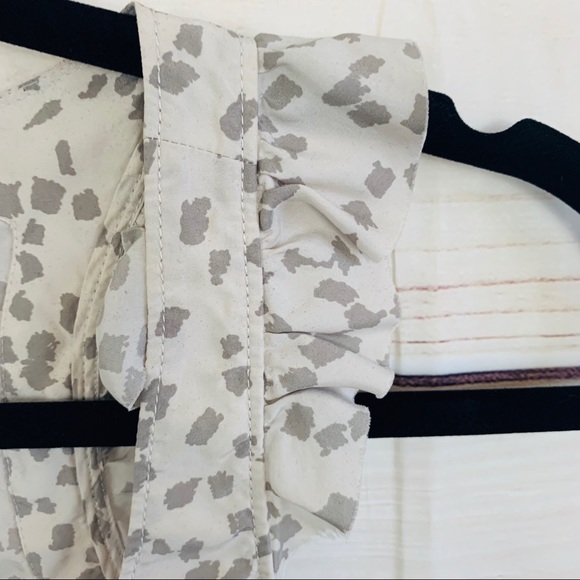 Martin + Osa gray flutter sleeve silk top … - Picture 5 of 7